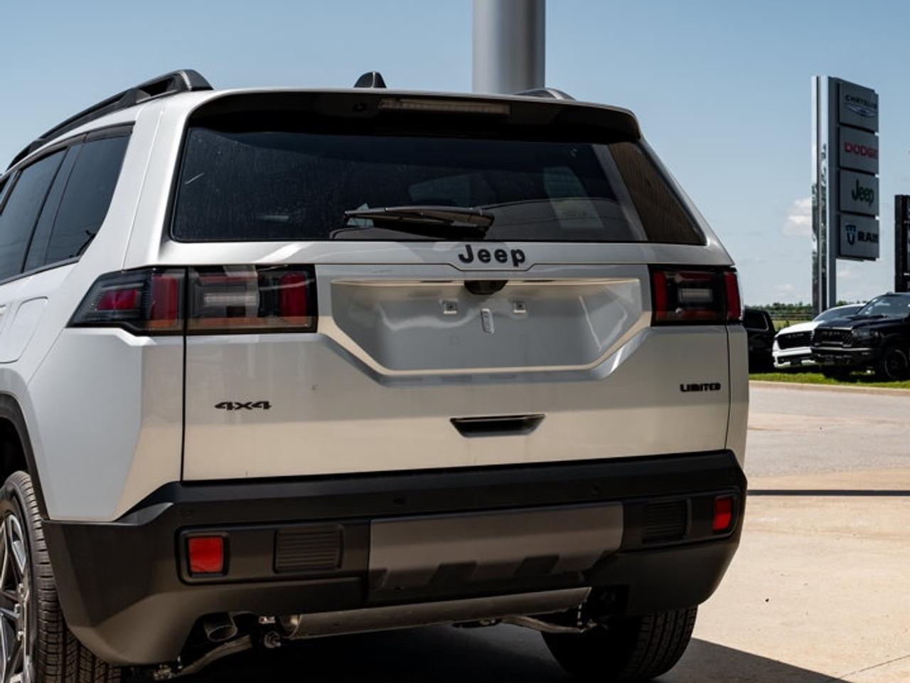 2026 Jeep Cherokee Limited Photo