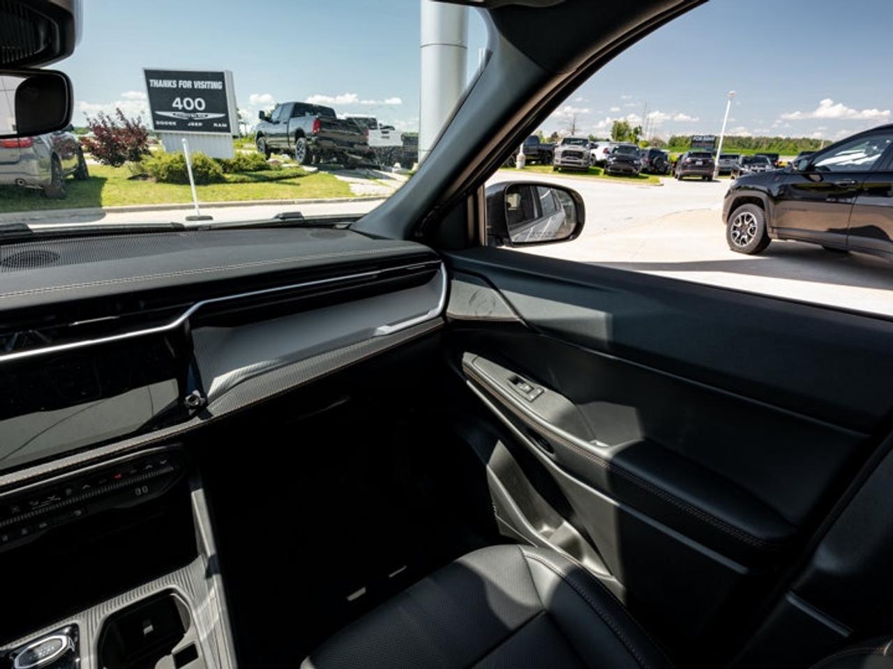 2026 Jeep Cherokee Limited Photo