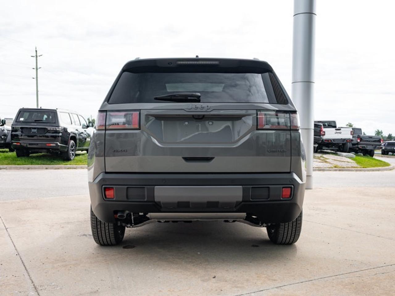 2026 Jeep Cherokee Limited Photo