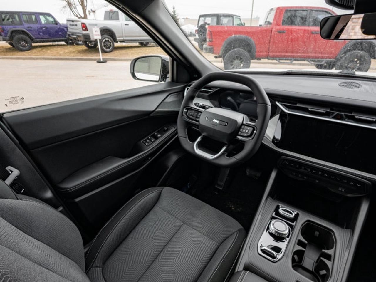 2026 Jeep Cherokee laredo Photo