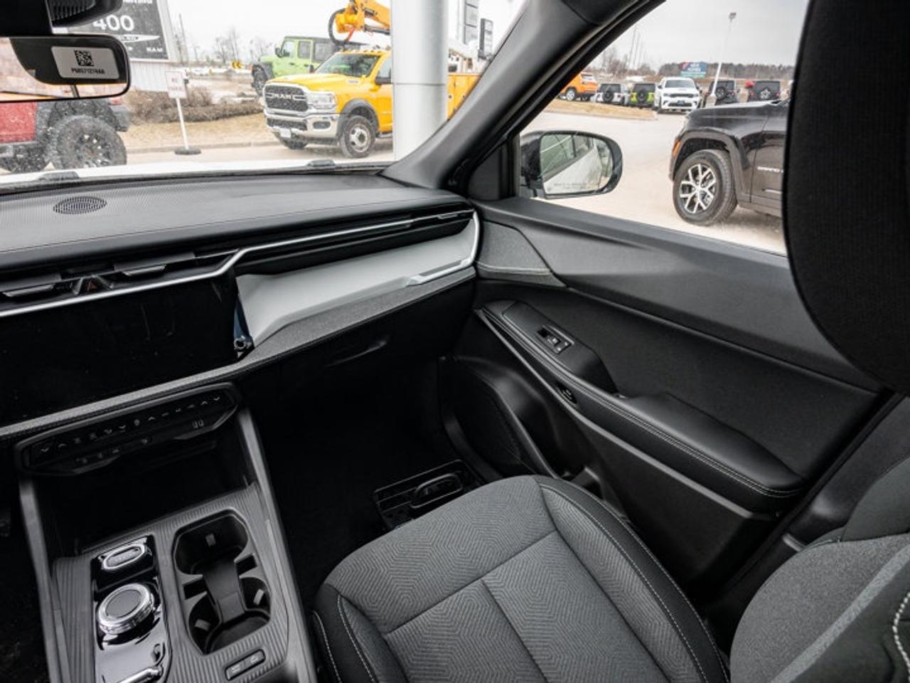 2026 Jeep Cherokee laredo Photo