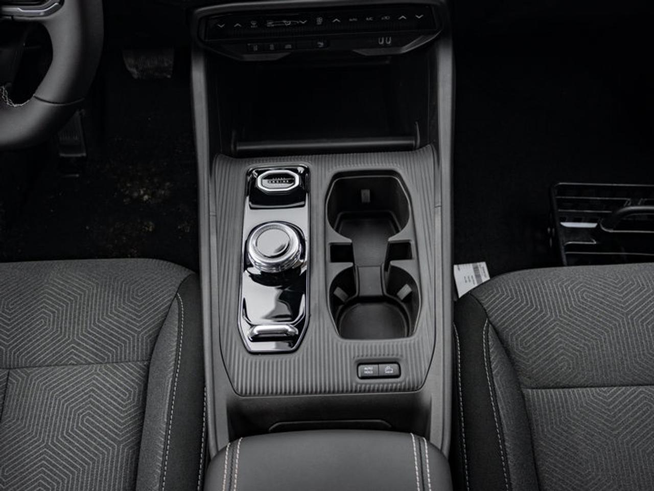 2026 Jeep Cherokee laredo Photo