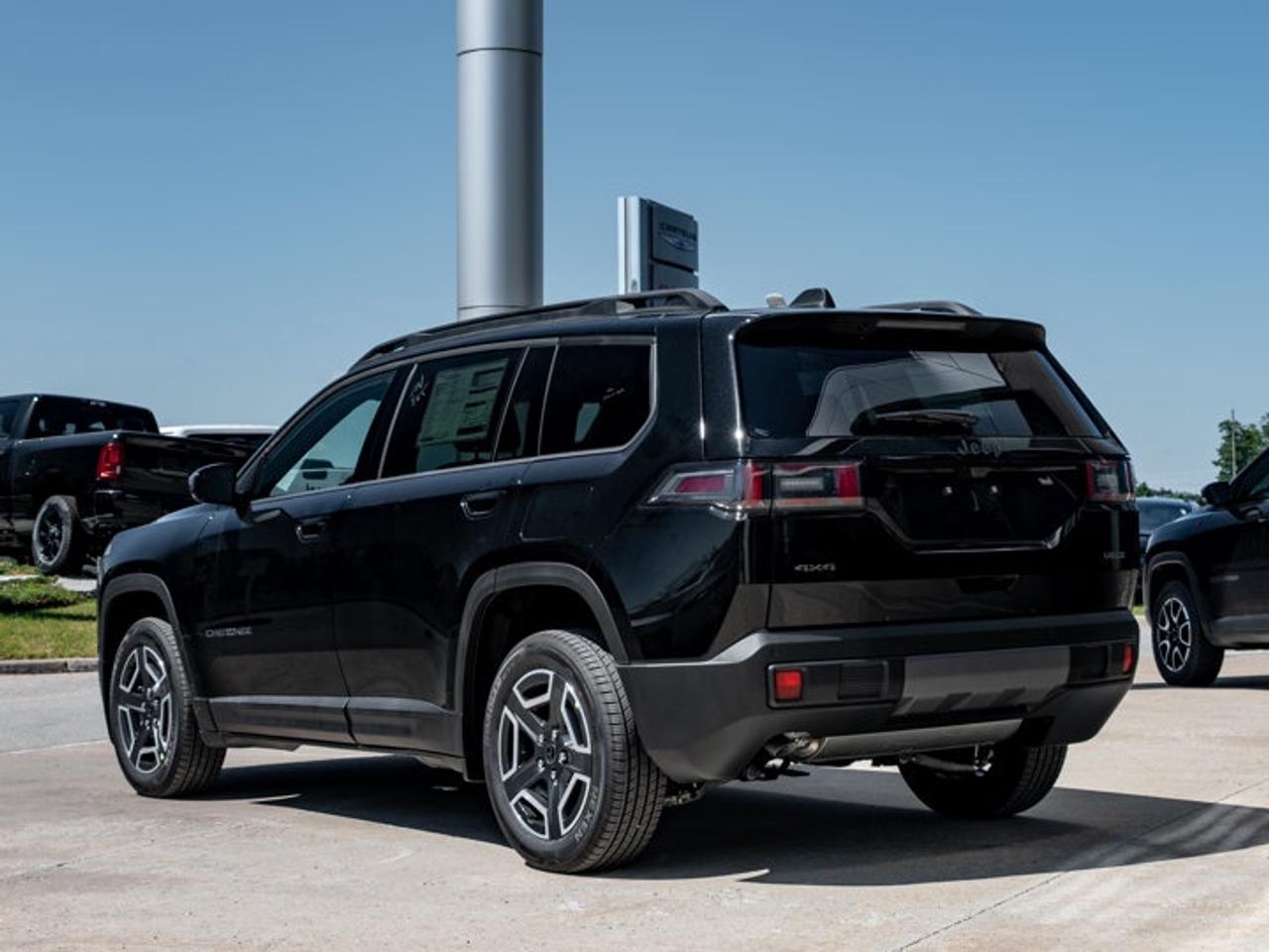 2026 Jeep Cherokee laredo Photo