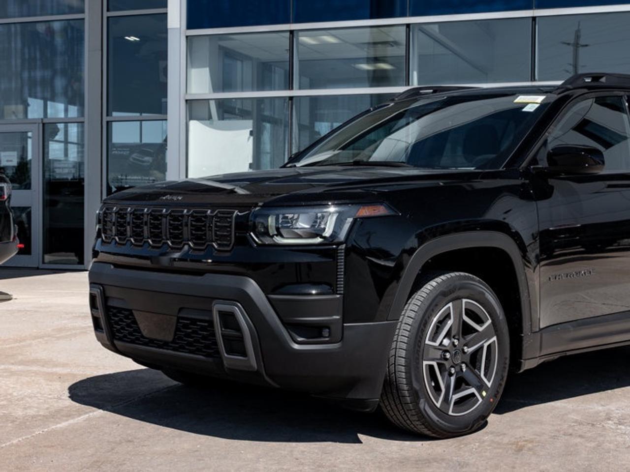 2026 Jeep Cherokee laredo Photo