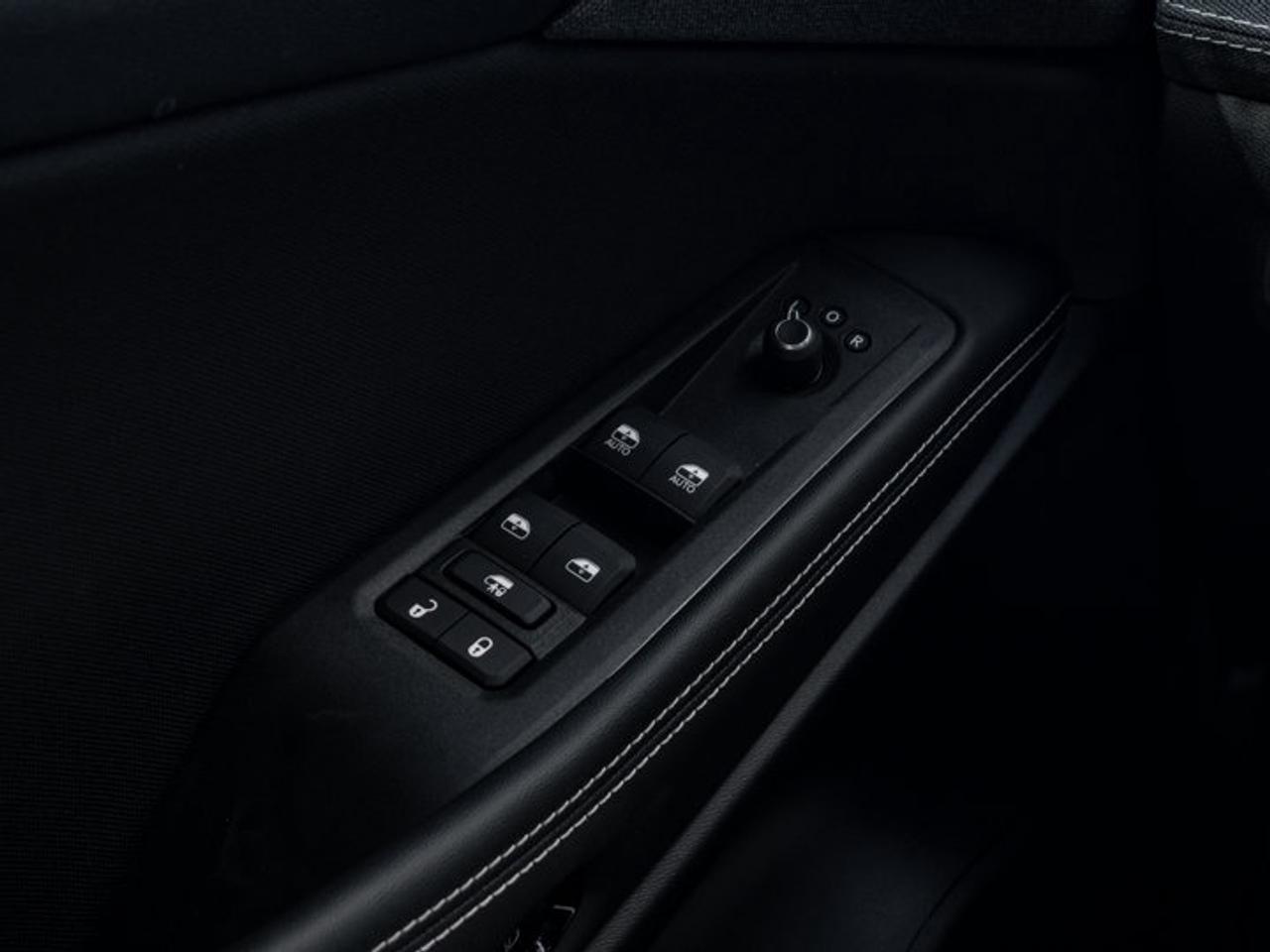 2026 Jeep Cherokee laredo Photo