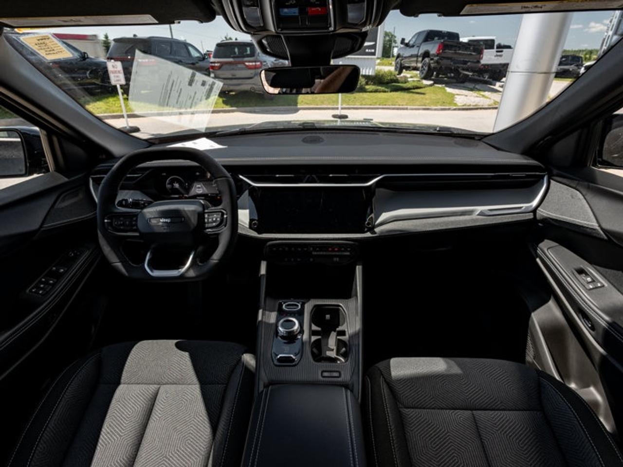 2026 Jeep Cherokee laredo Photo