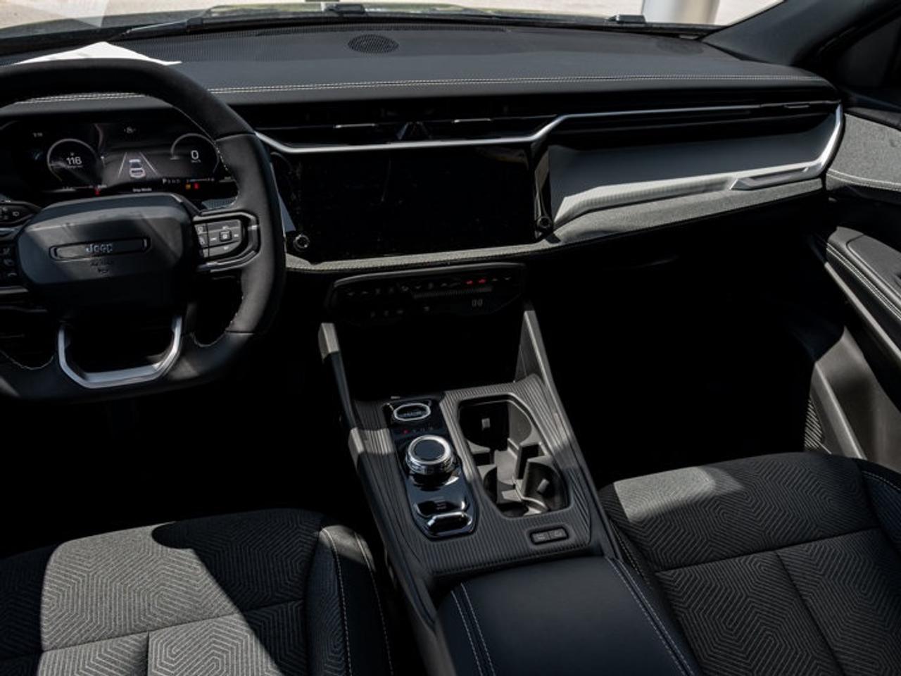 2026 Jeep Cherokee laredo Photo