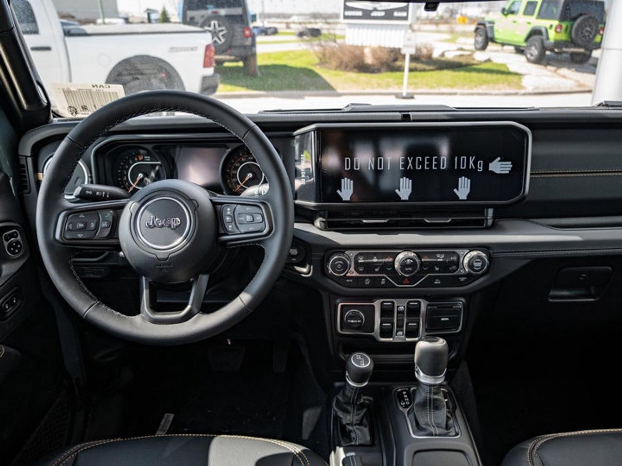 2026 Jeep Gladiator Sahara Photo2
