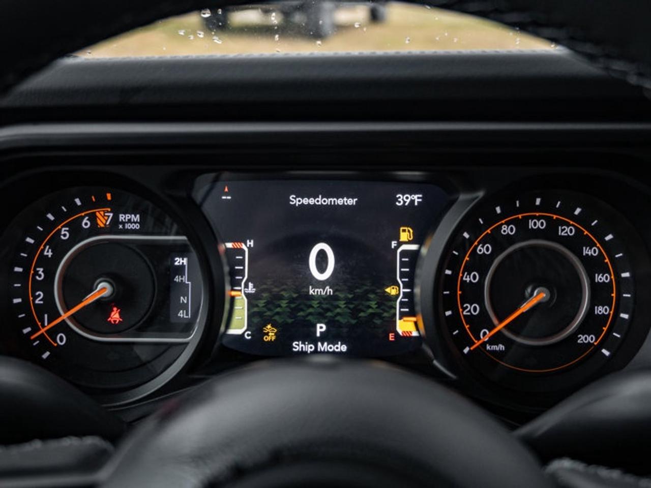 2026 Jeep Gladiator Sahara Photo