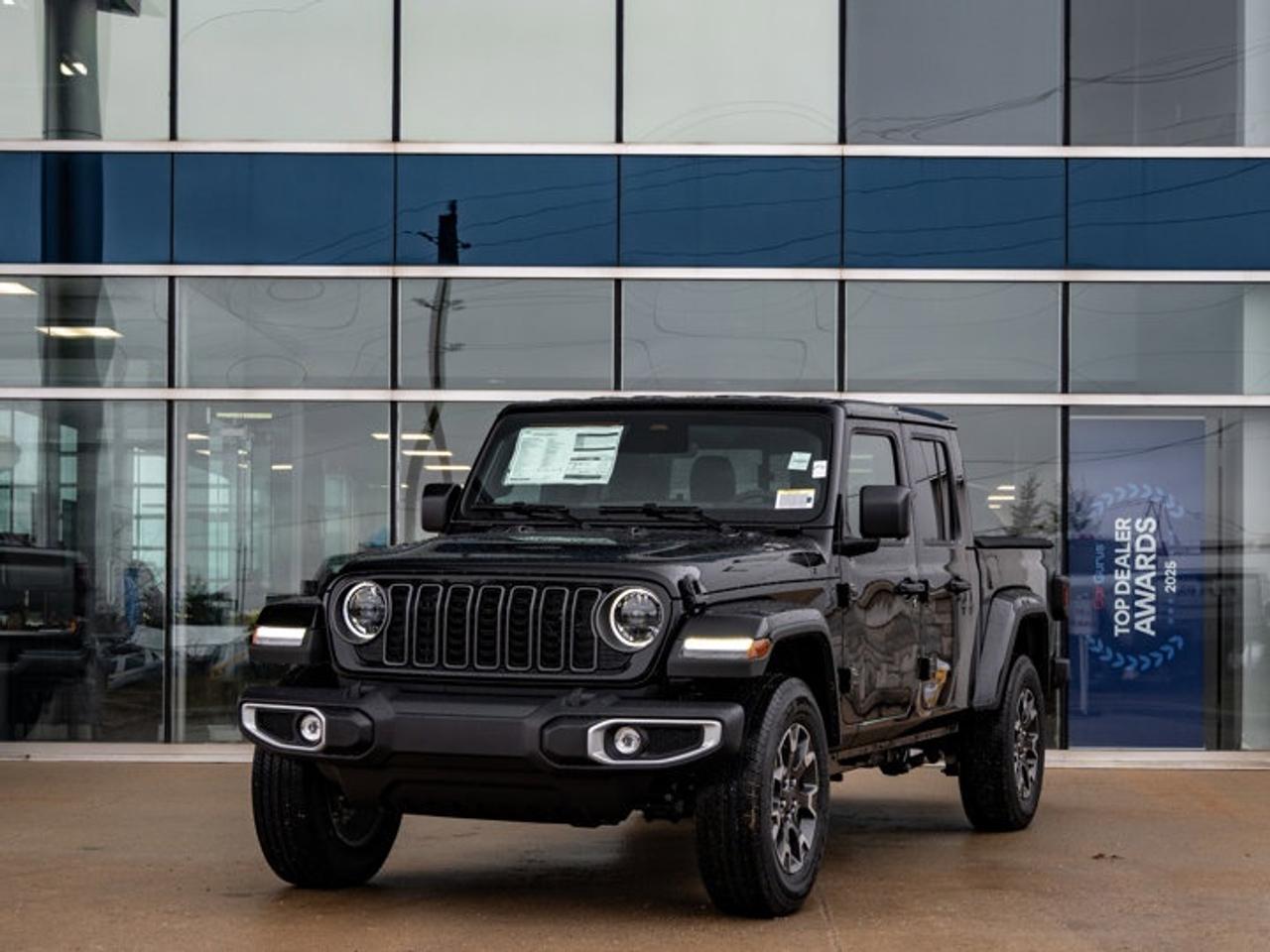 2026 Jeep Gladiator Sahara Photo