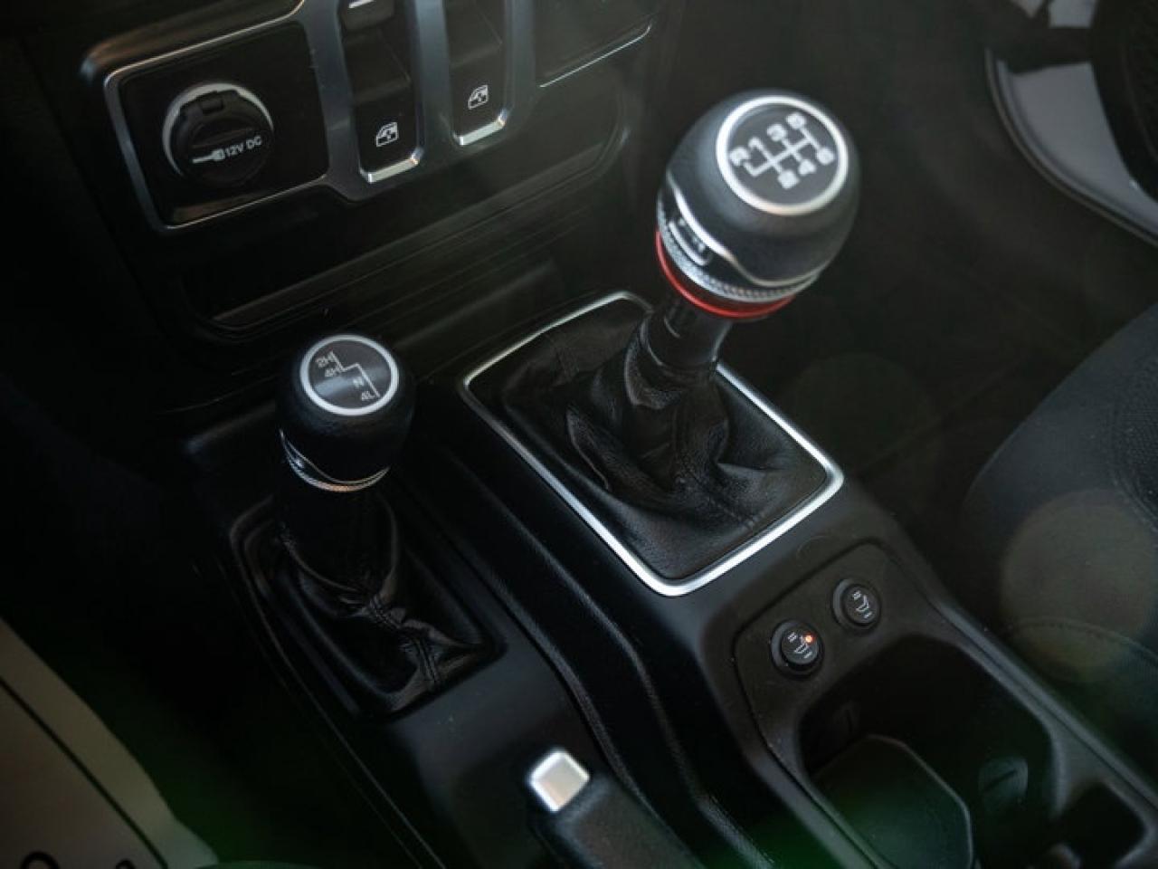 2022 Jeep Wrangler SPORT Photo