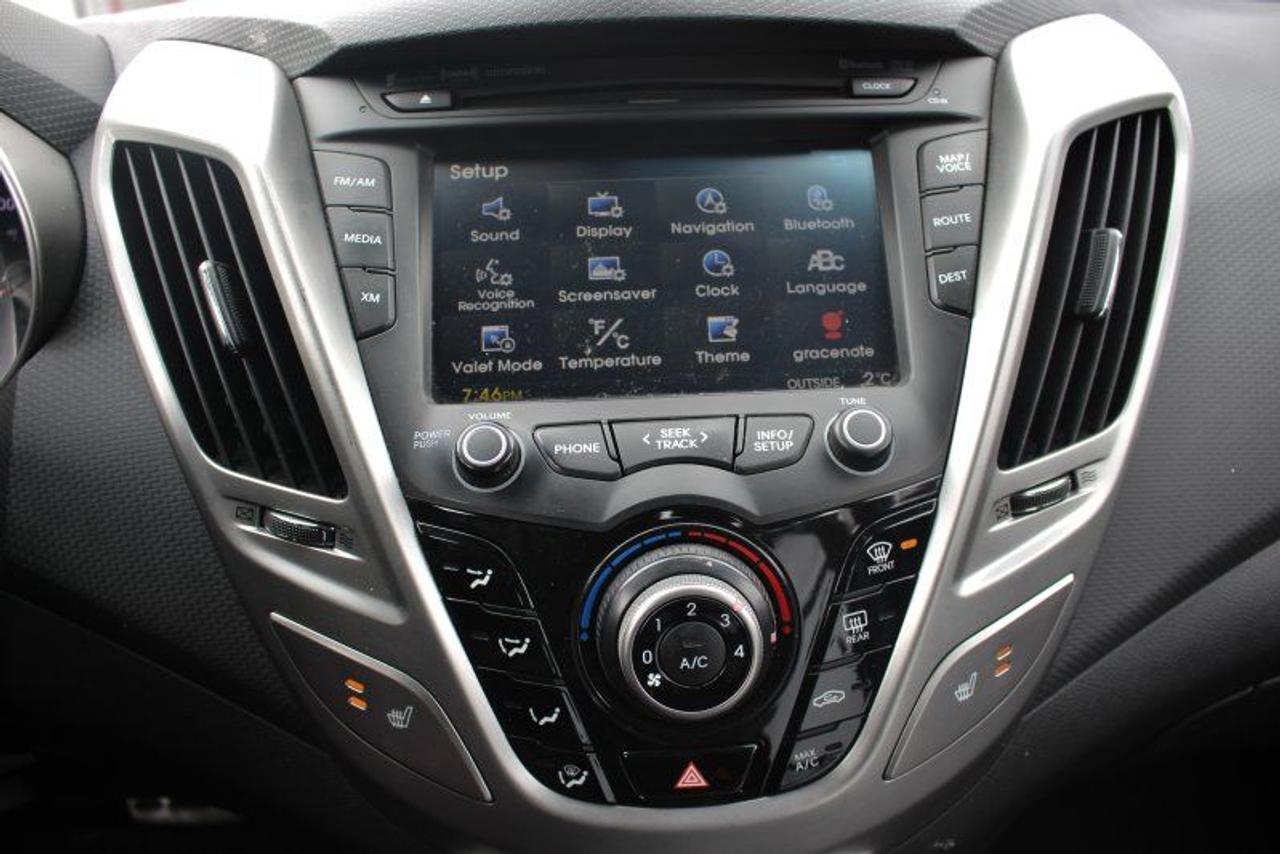 2015 Hyundai Veloster w/Tech*Heated Seats*Moon Roof*Rear Cam*Navigation Photo