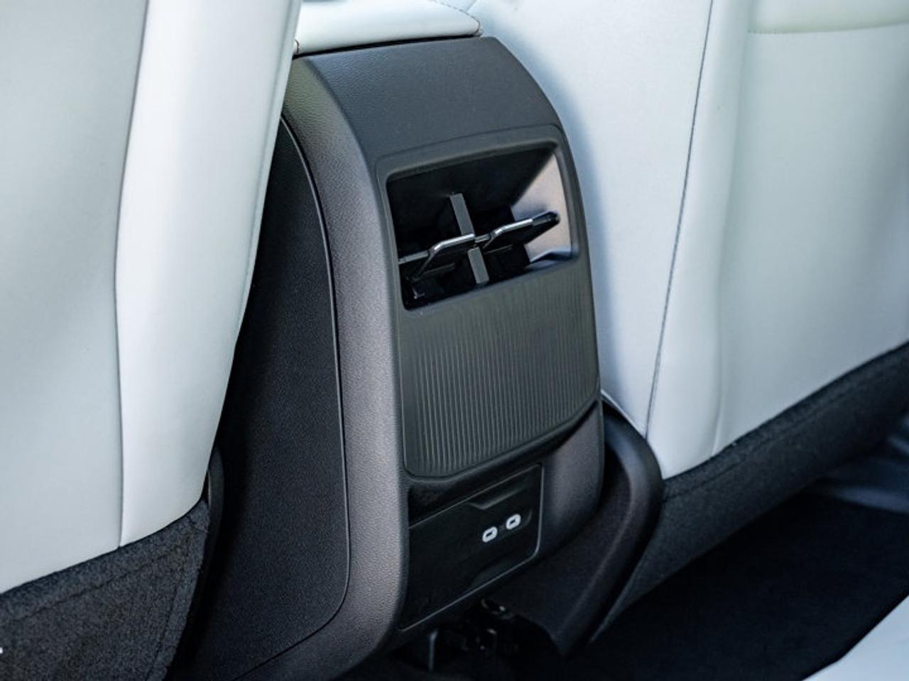 2026 Jeep Cherokee Limited Photo