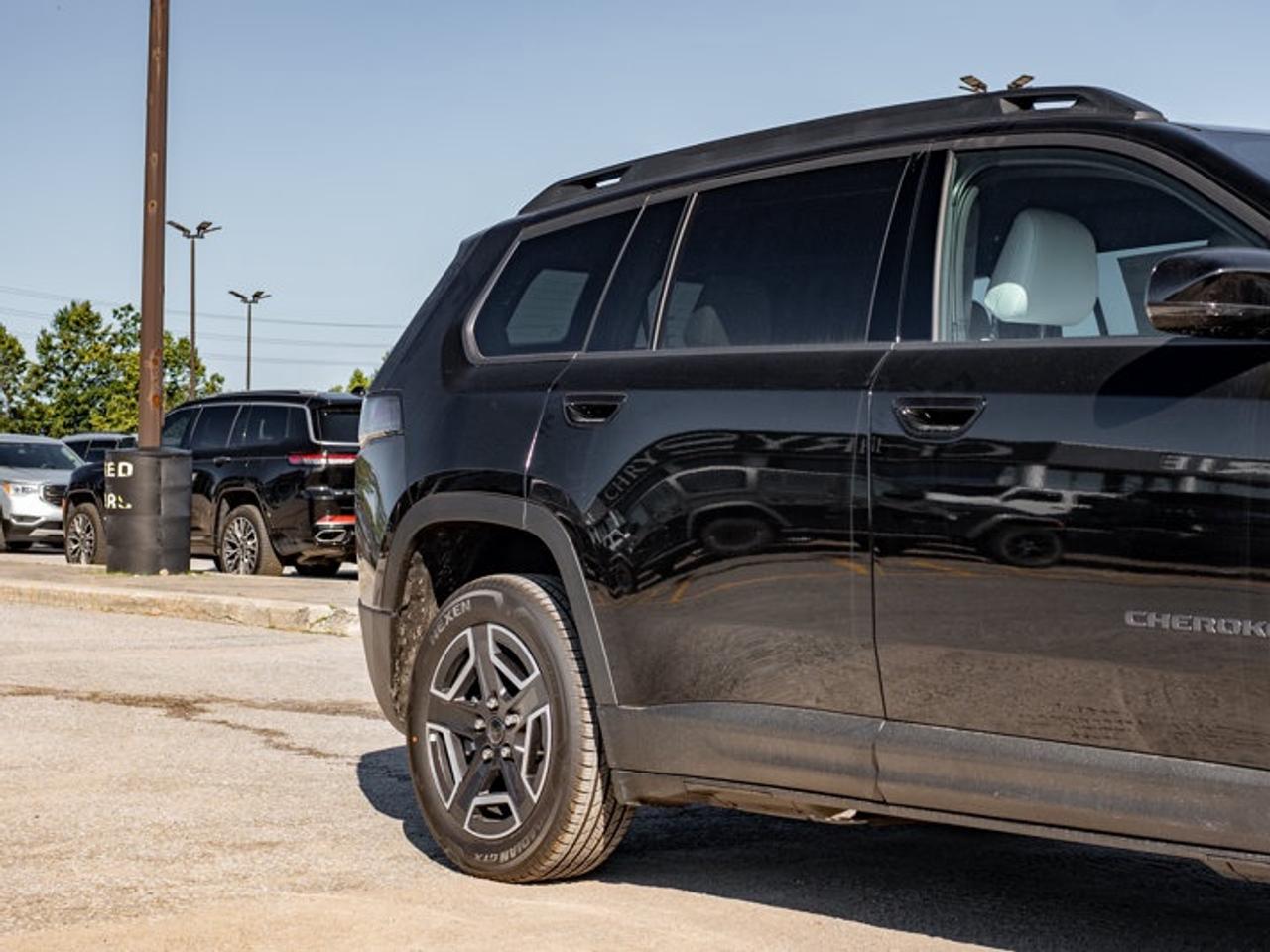 2026 Jeep Cherokee Limited Photo