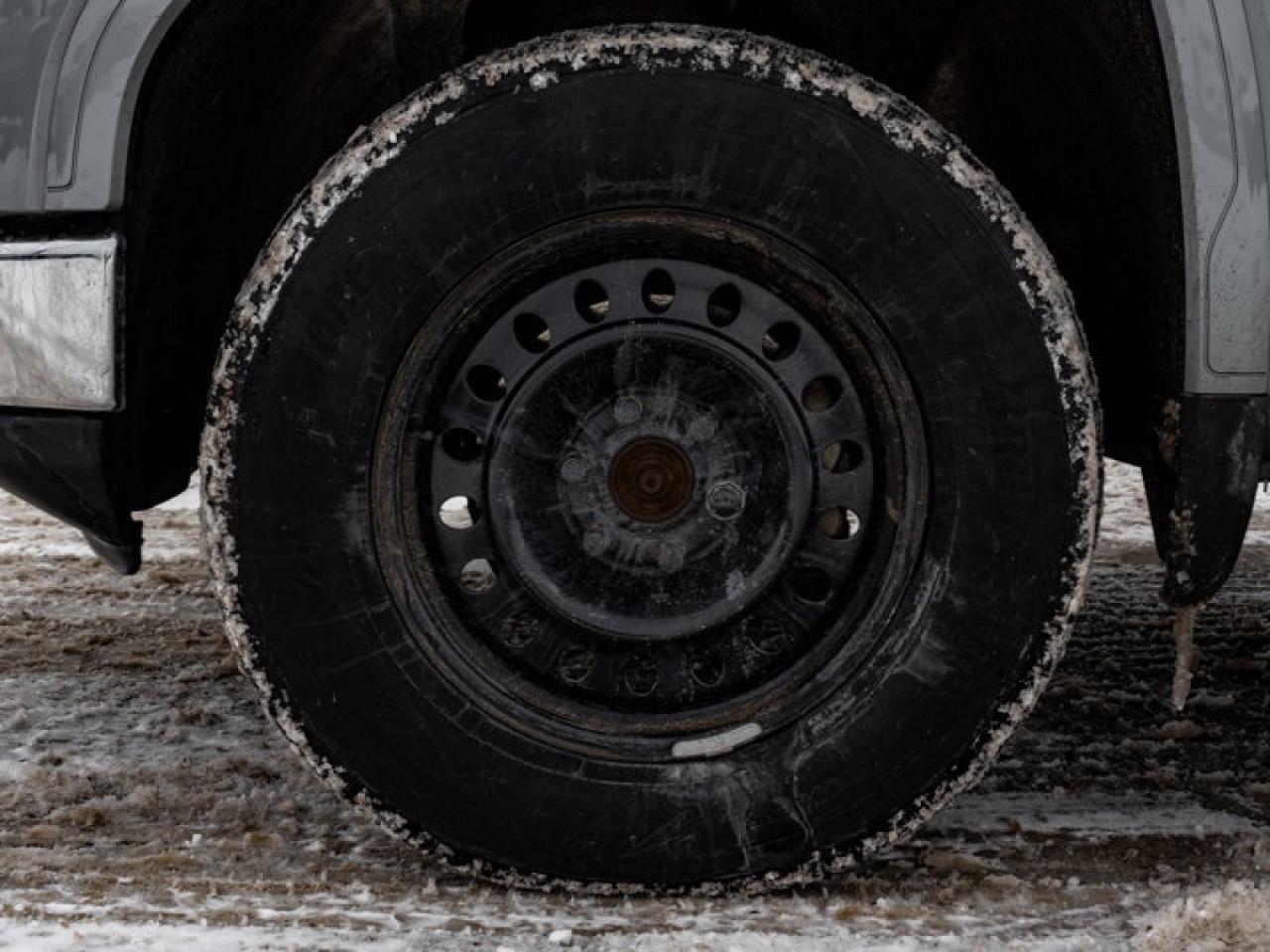 2025 GMC Sierra 1500 SLT Photo