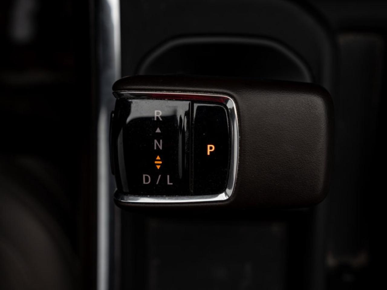 2025 GMC Sierra 1500 SLT Photo