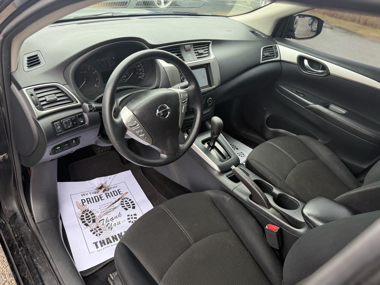 2016 Nissan Sentra S Photo