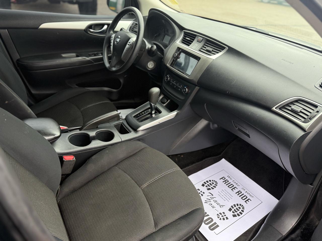 2016 Nissan Sentra S Photo