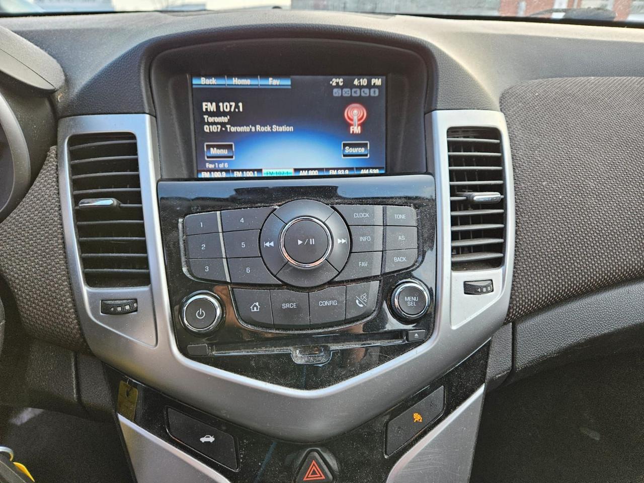 2015 Chevrolet Cruze 1LT Photo