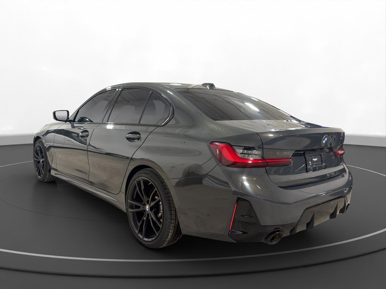 2023 BMW 3 Series 330i xDrive | RED INT | M SPORT | Photo4