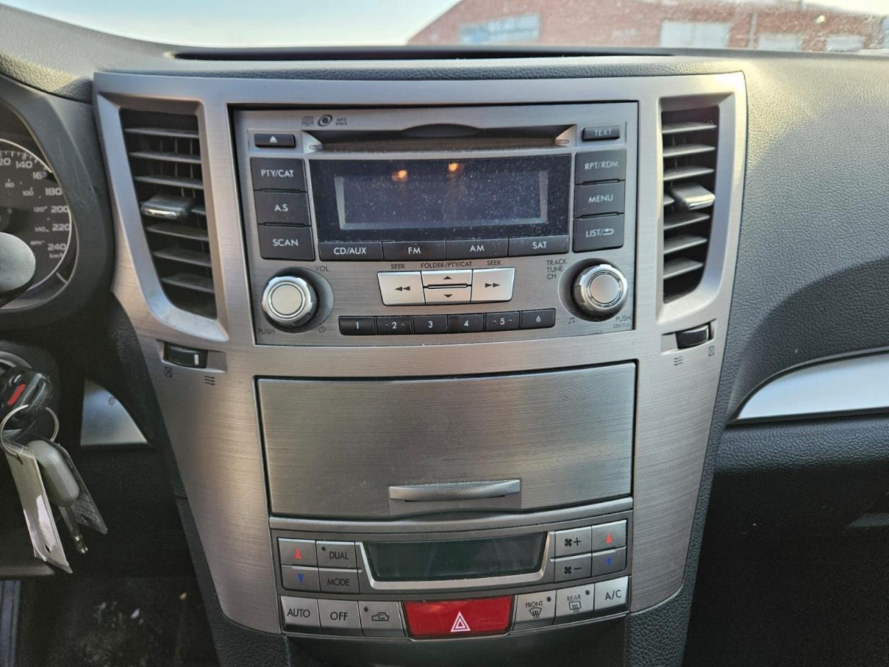 2013 Subaru Outback 2.5i Touring Photo