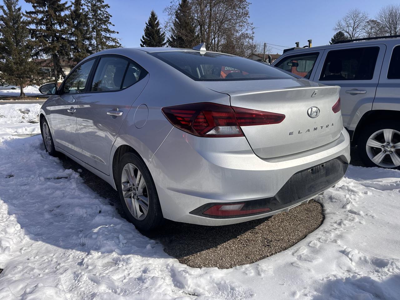 2019 Hyundai Elantra Preferred Photo1