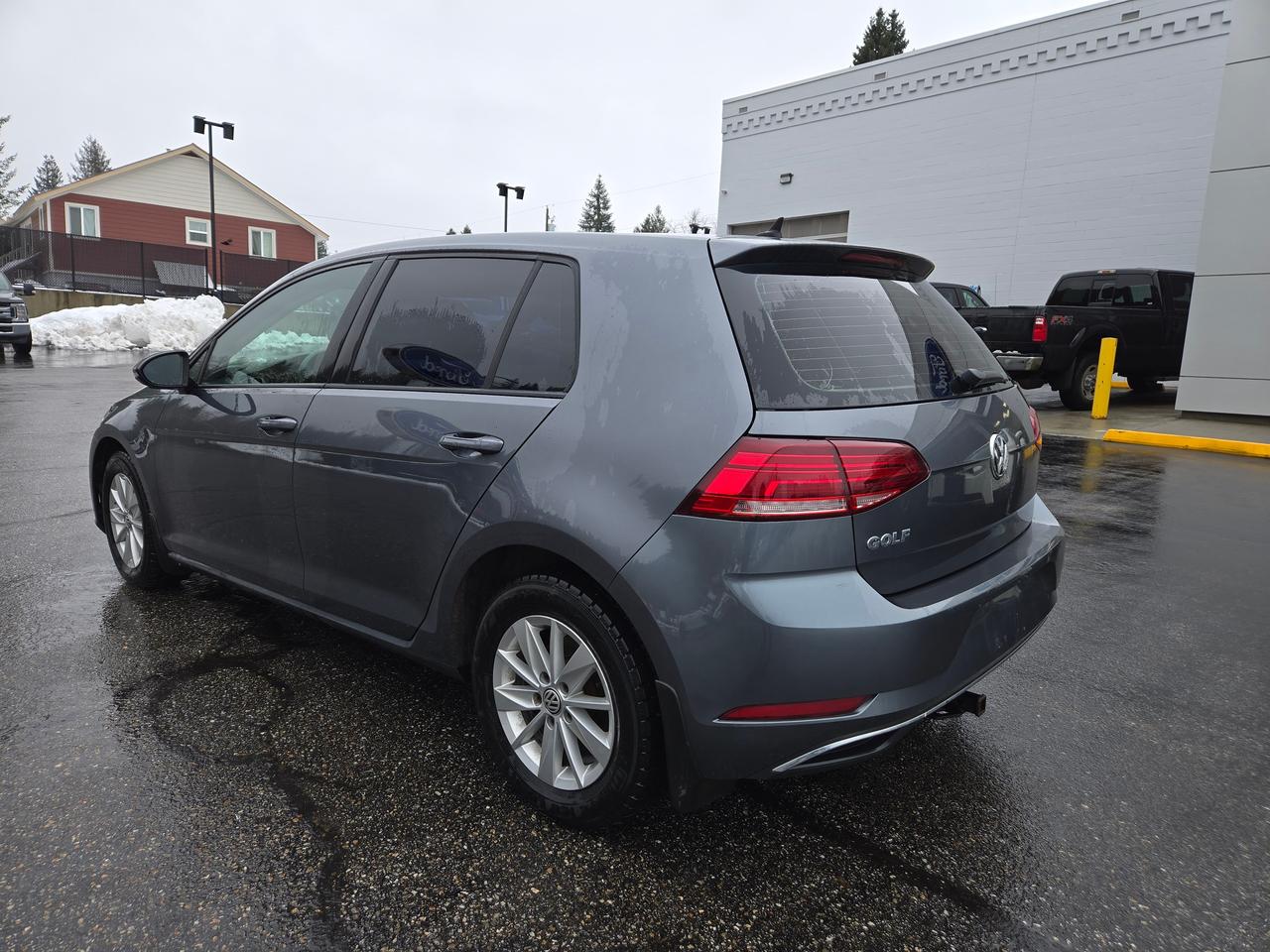 2020 Volkswagen Golf Highline Photo2