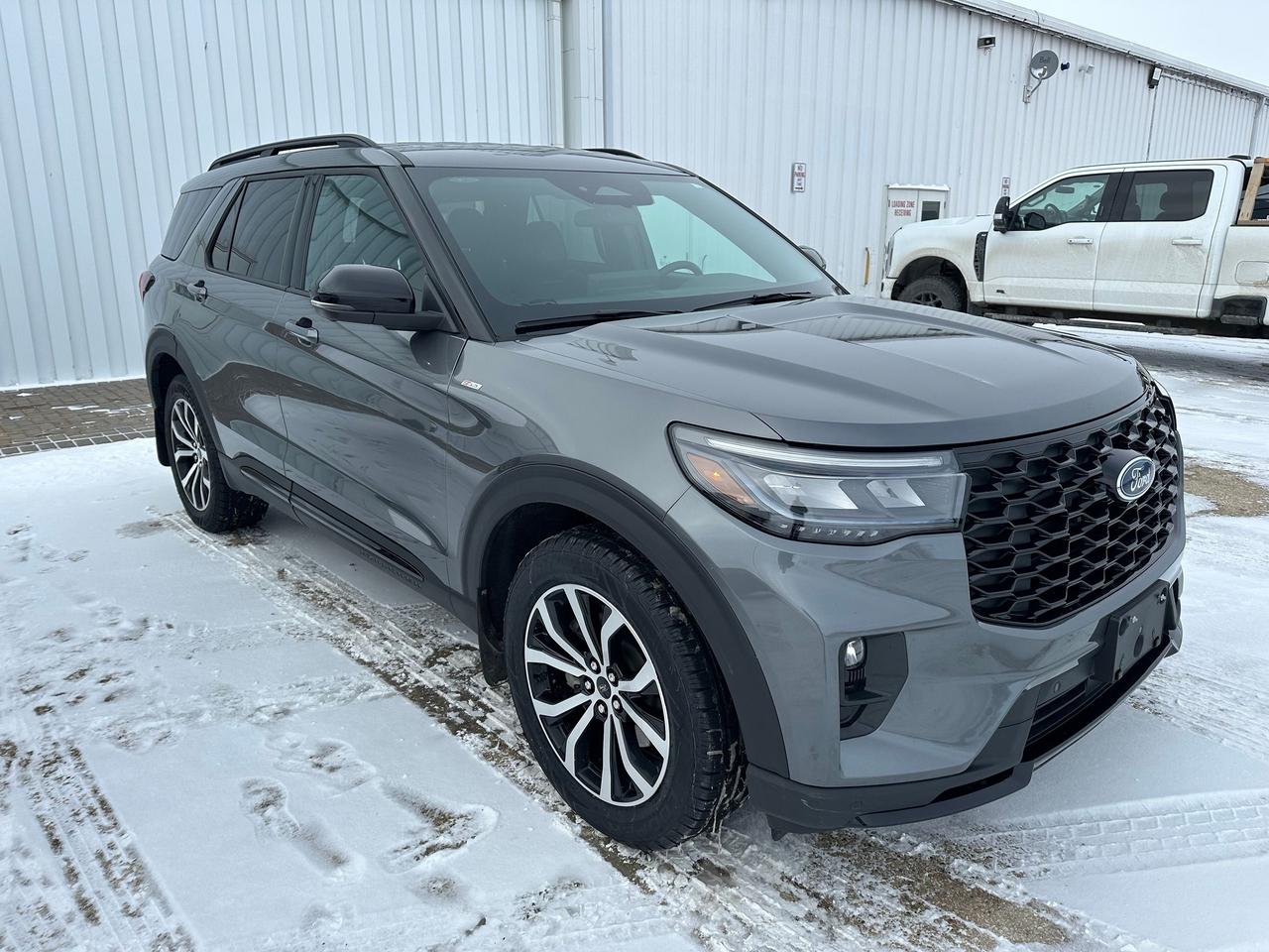 2025 Ford Explorer ST-Line 4WD Photo