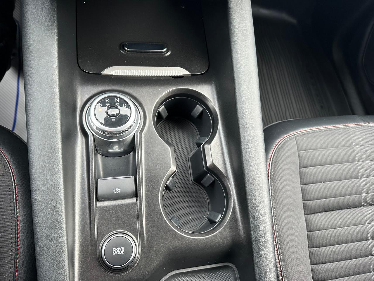 2025 Ford Explorer ST-Line 4WD Photo5