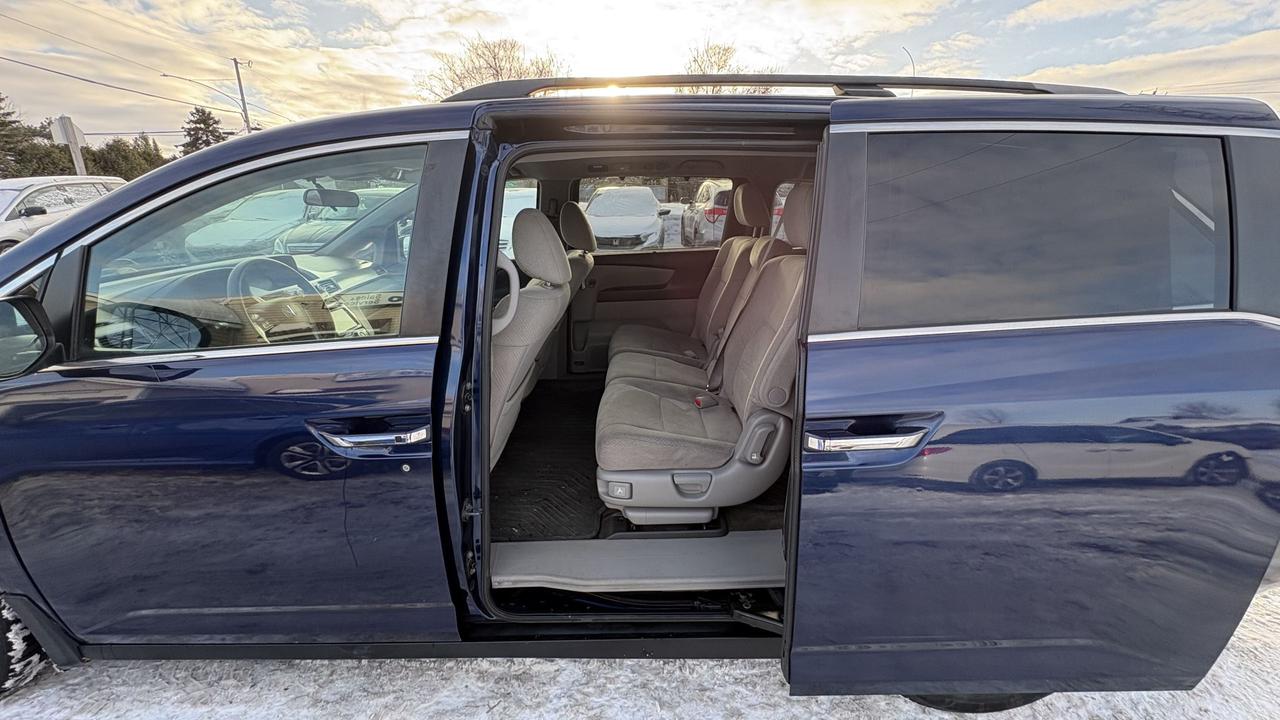 2016 Honda Odyssey EX Photo