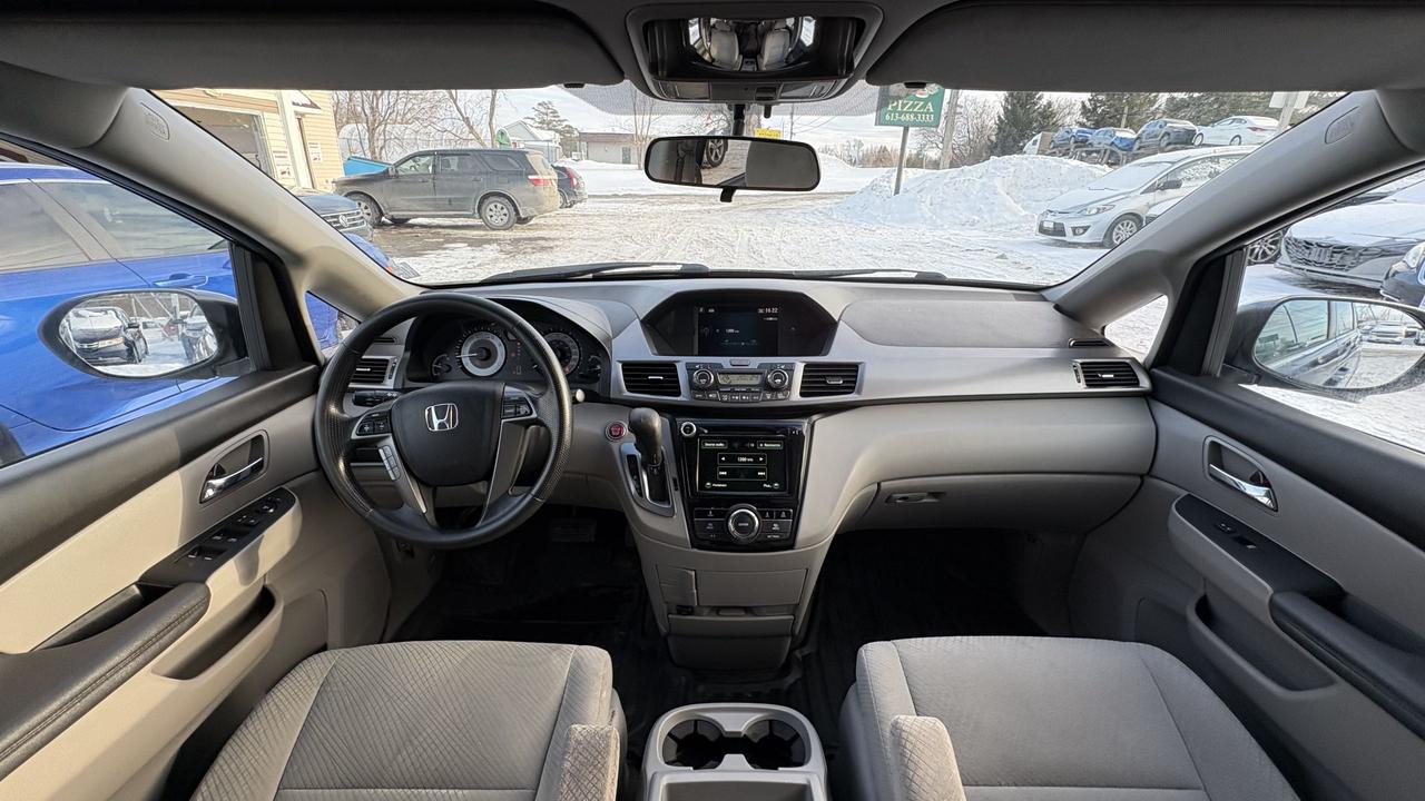 2016 Honda Odyssey EX Photo