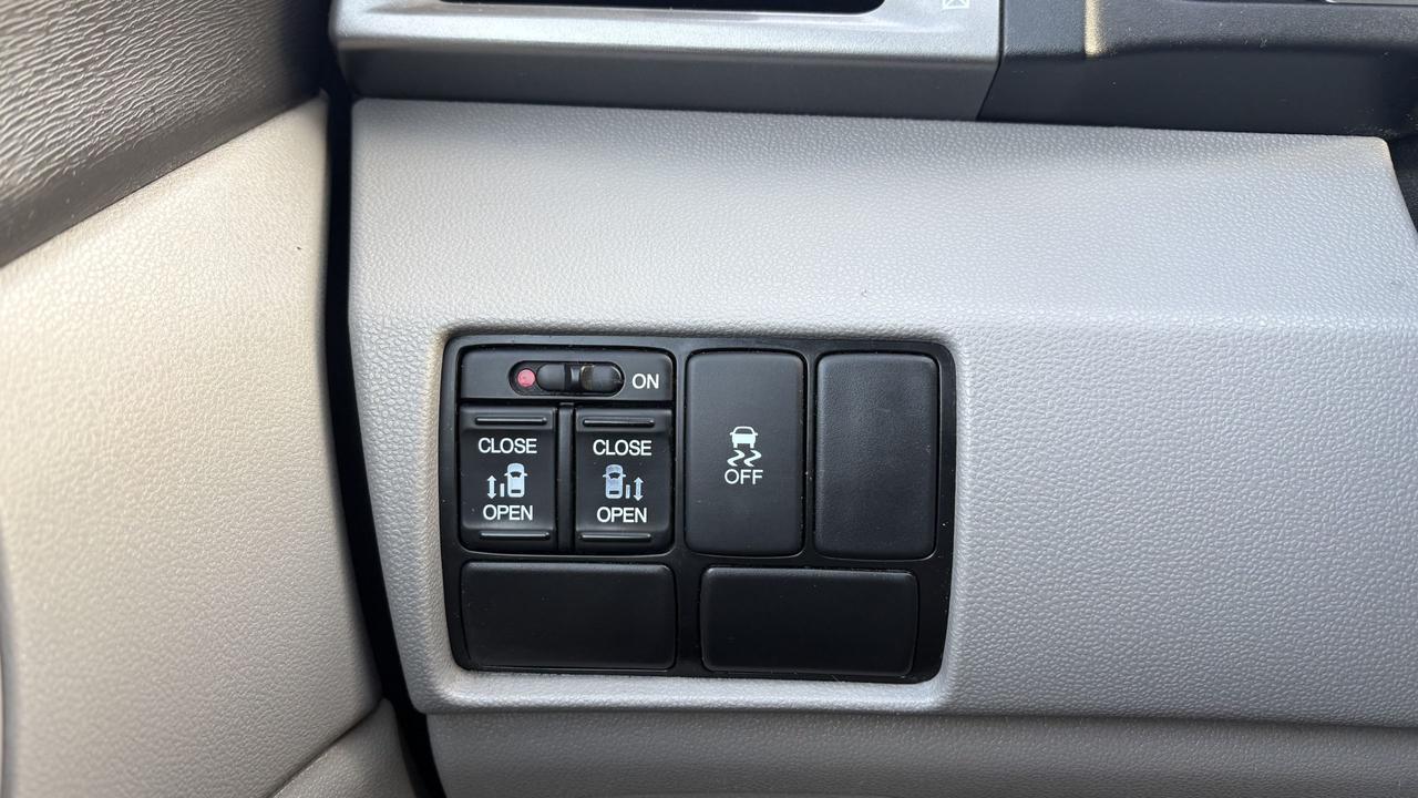 2016 Honda Odyssey EX Photo