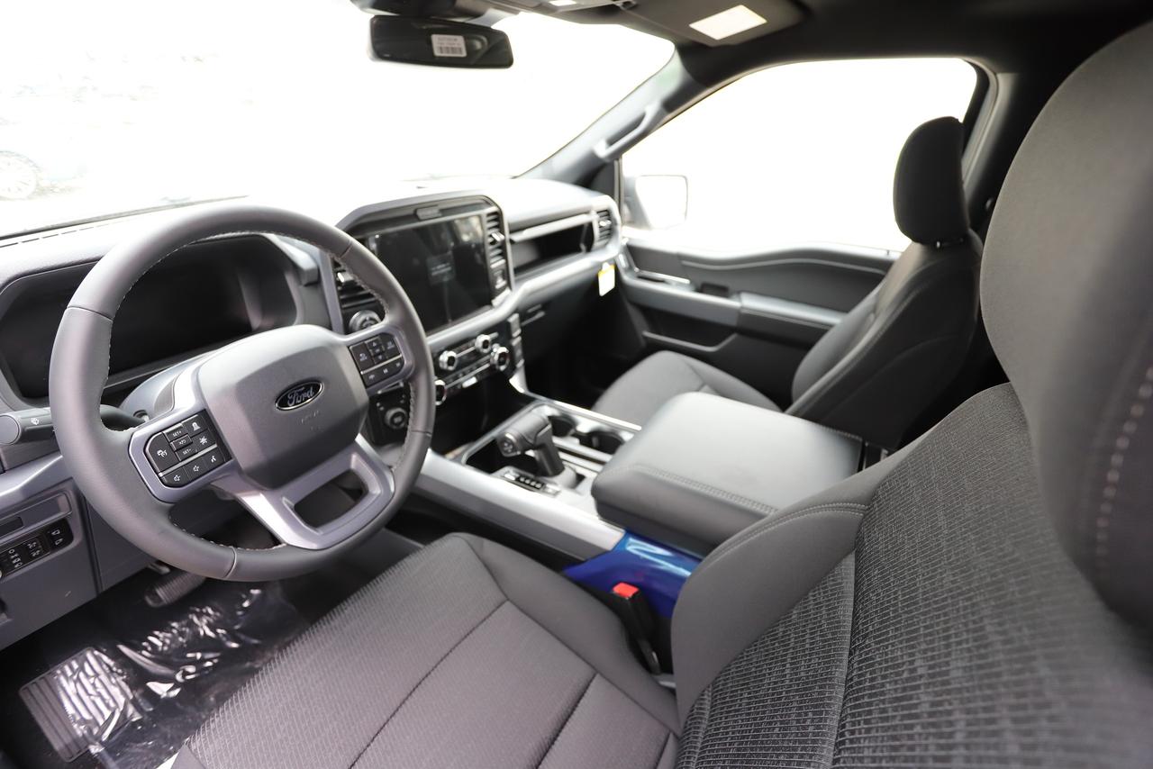 2026 Ford F-150 XLT 4WD SuperCrew 5.5' Box Photo