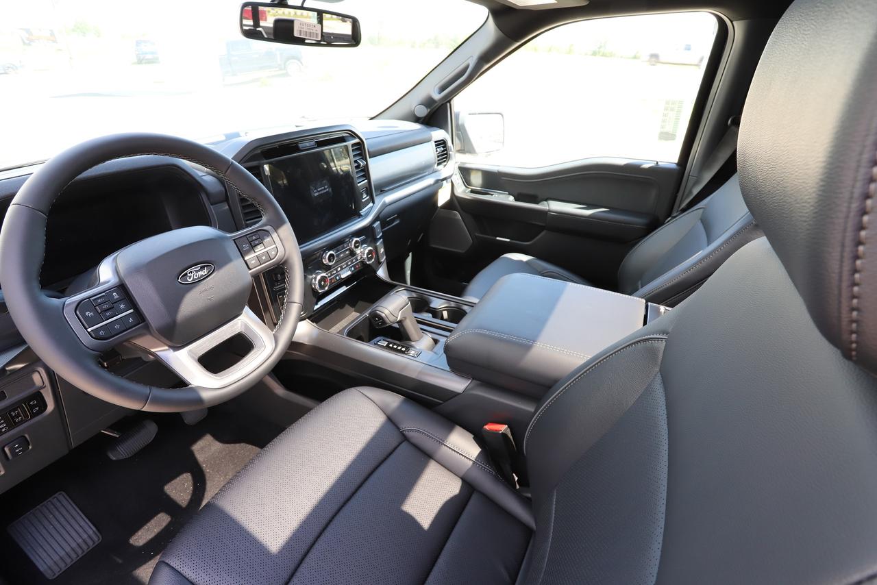 2026 Ford F-150 Lariat 4WD SuperCrew 5.5' Box Photo