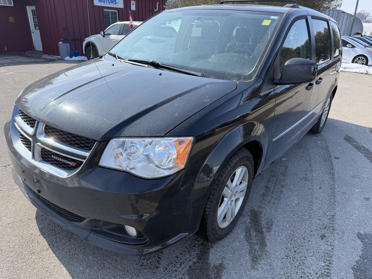 2016 Dodge Grand Caravan Crew Plus Photo