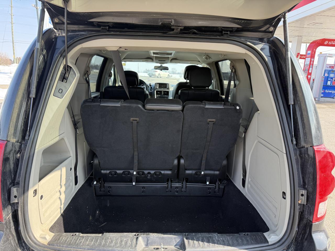 2016 Dodge Grand Caravan Crew Plus Photo