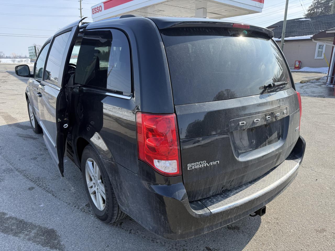 2016 Dodge Grand Caravan Crew Plus Photo
