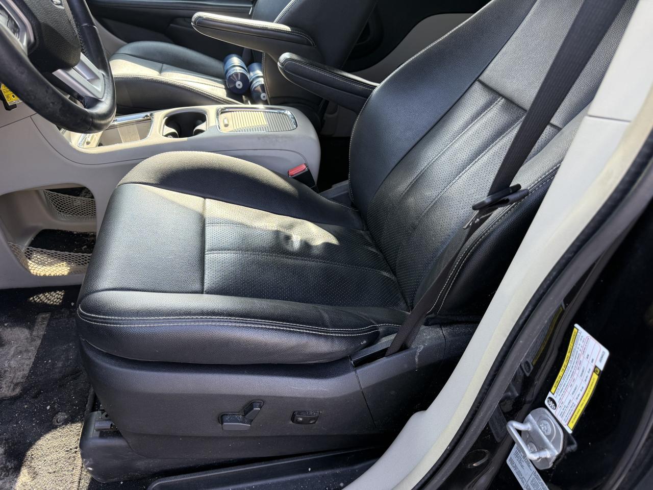 2016 Dodge Grand Caravan Crew Plus Photo