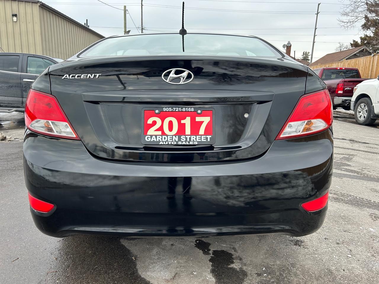 2017 Hyundai Accent GLS Photo3