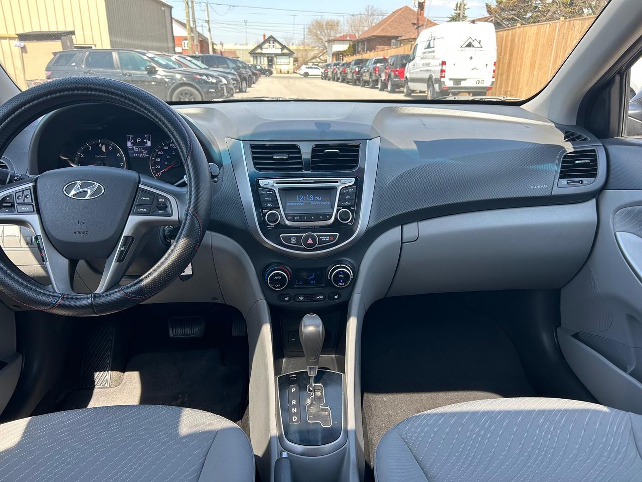 2017 Hyundai Accent GLS Photo
