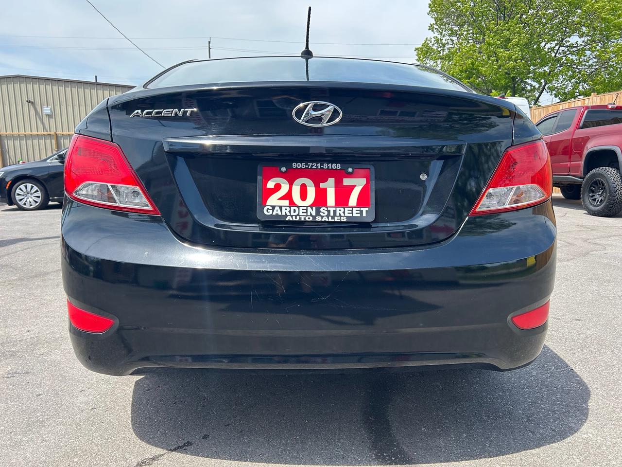 2017 Hyundai Accent GLS Photo3
