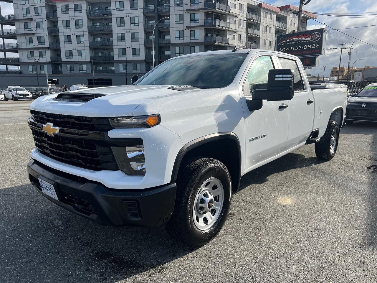 2025 Chevrolet Silverado 3500 4WD Crew Cab 172" Photo3