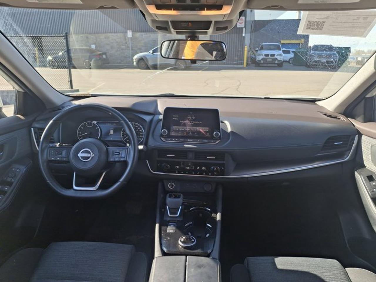 2023 Nissan Rogue SV AWD | Sunroof | 360 Camera | Remote Start | CarPlay + Android | Power Seat | and Much More ! Photo4