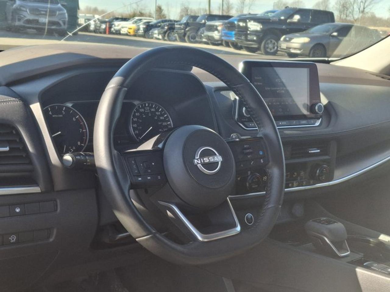 2023 Nissan Rogue SV AWD | Sunroof | 360 Camera | Remote Start | CarPlay + Android | Power Seat | and Much More ! Photo