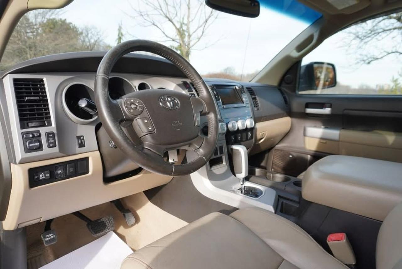 2007 Toyota Tundra CREWMAX / LIMITED / NAVIGATION / TONNEAU COVER Photo