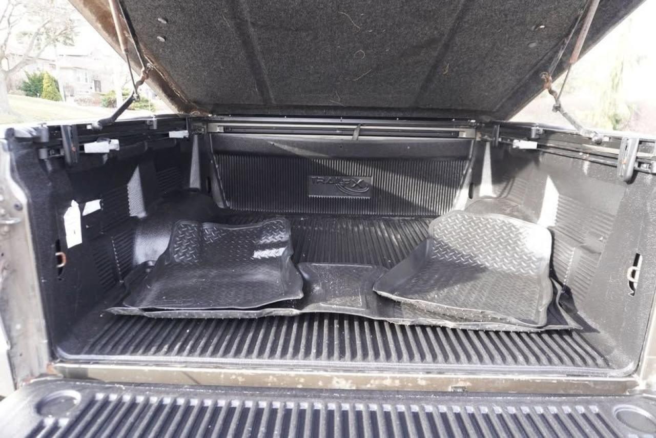 2007 Toyota Tundra CREWMAX / LIMITED / NAVIGATION / TONNEAU COVER Photo