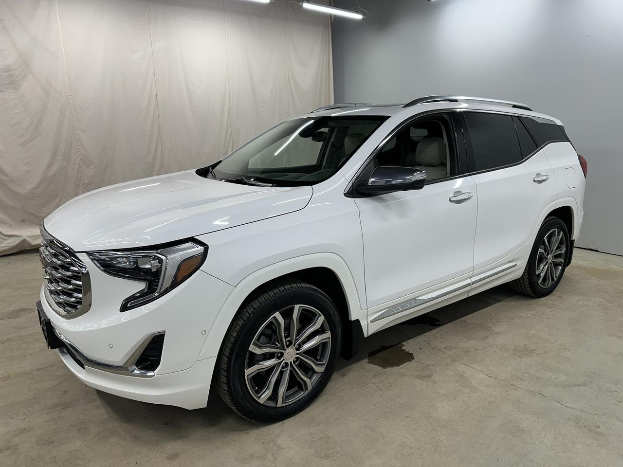 2020 GMC Terrain Awd 4dr Denali Photo3