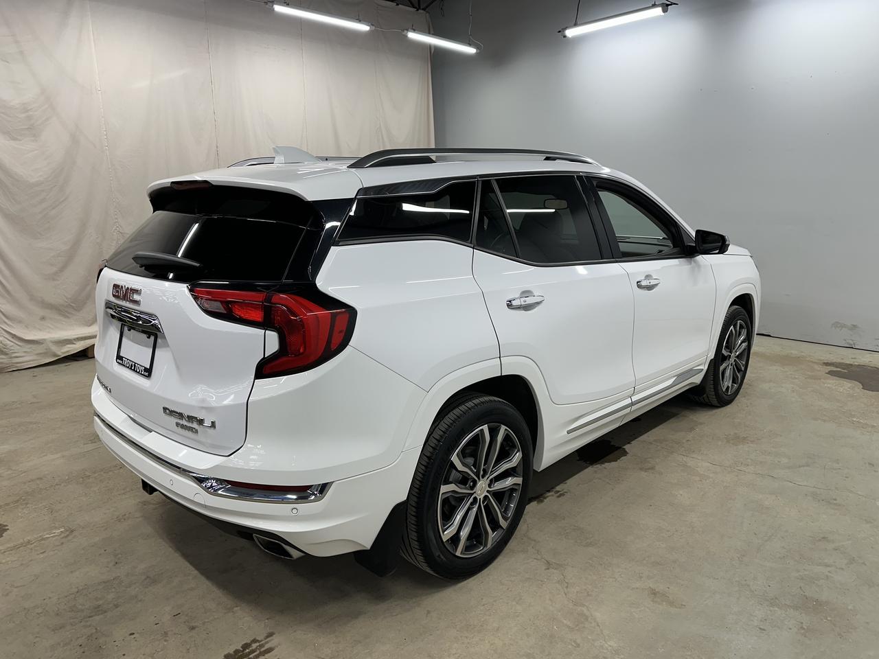 2020 GMC Terrain Awd 4dr Denali Photo7