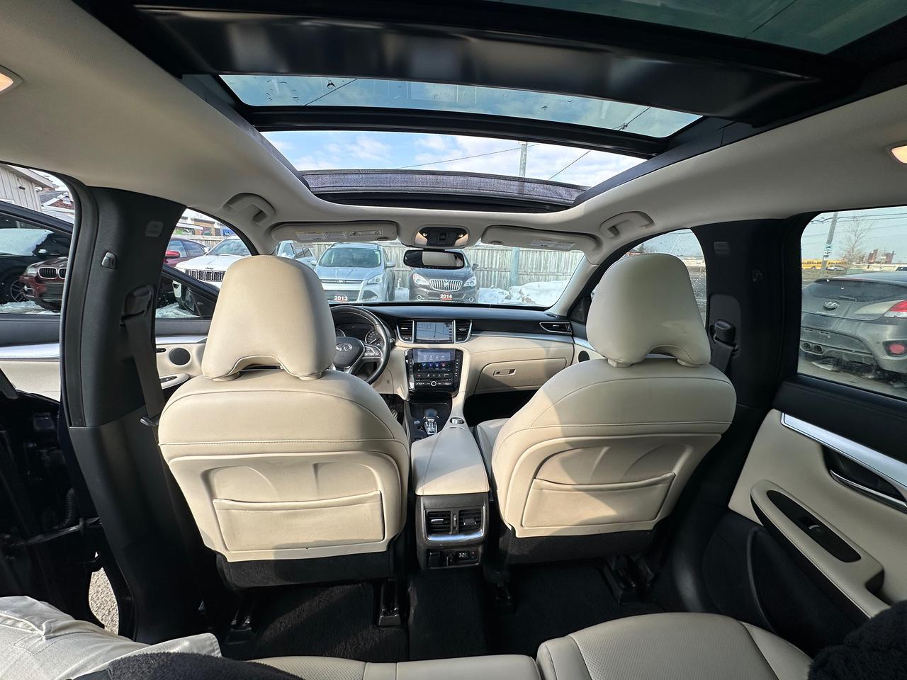 2019 Infiniti QX50 LUXE Photo