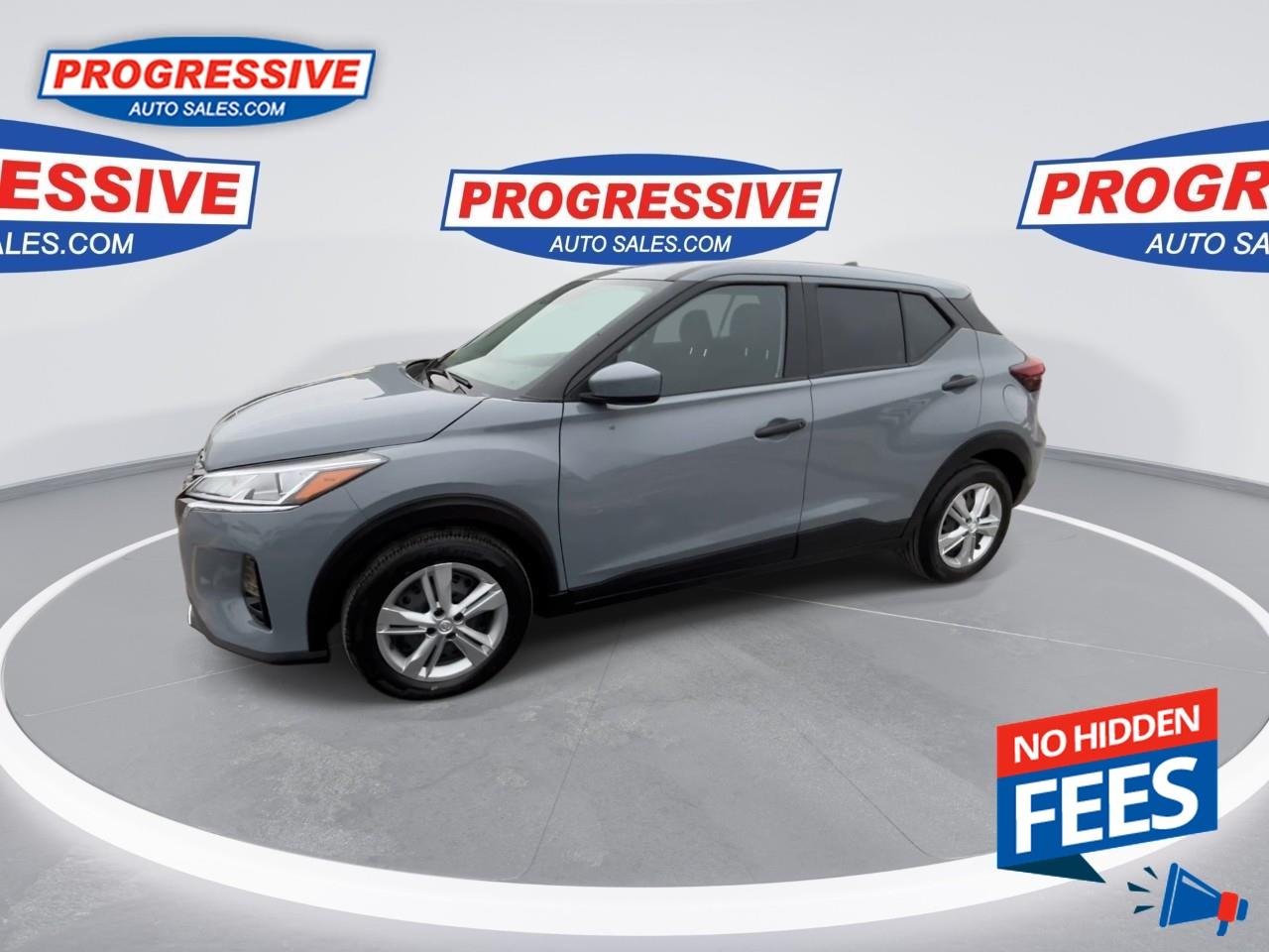 2023 Nissan Kicks S Photo4